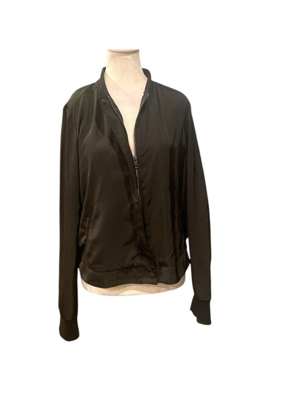 HALOGEN L black lightweight bomber jacket zip/snaps pockets